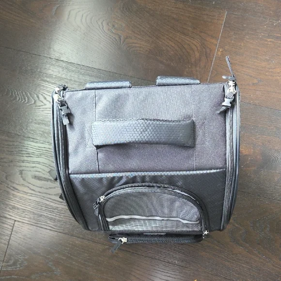 PetAmi Black Pet Carrier - Backpack - Picture 9 of 14